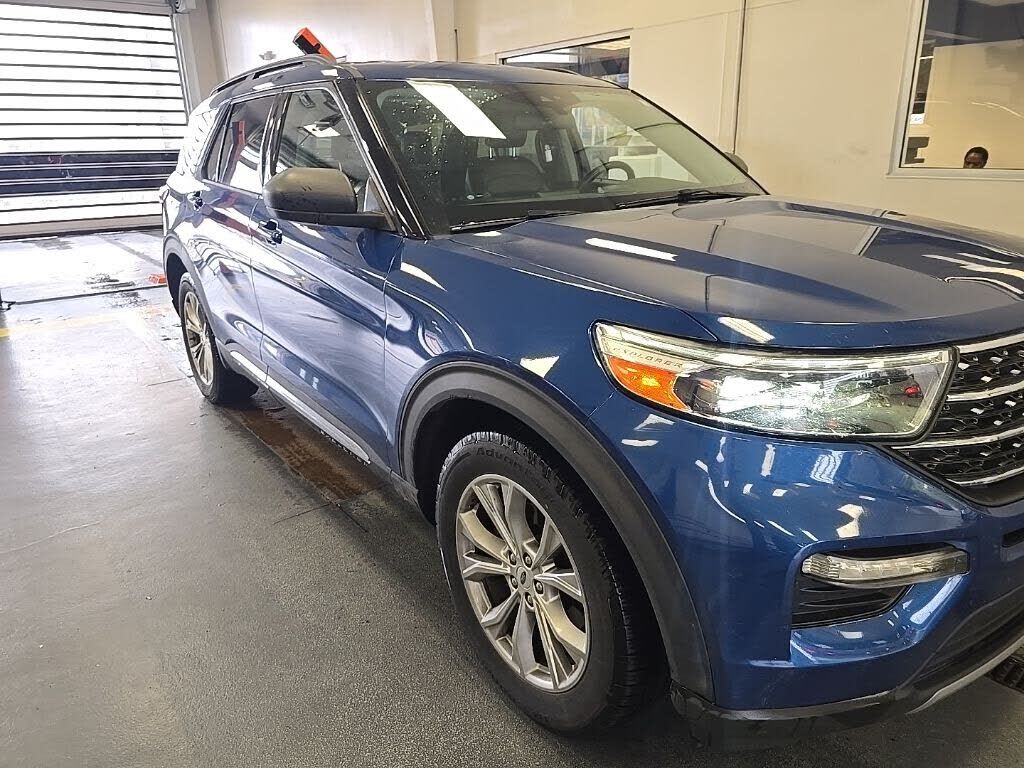 2021 FORD Explorer