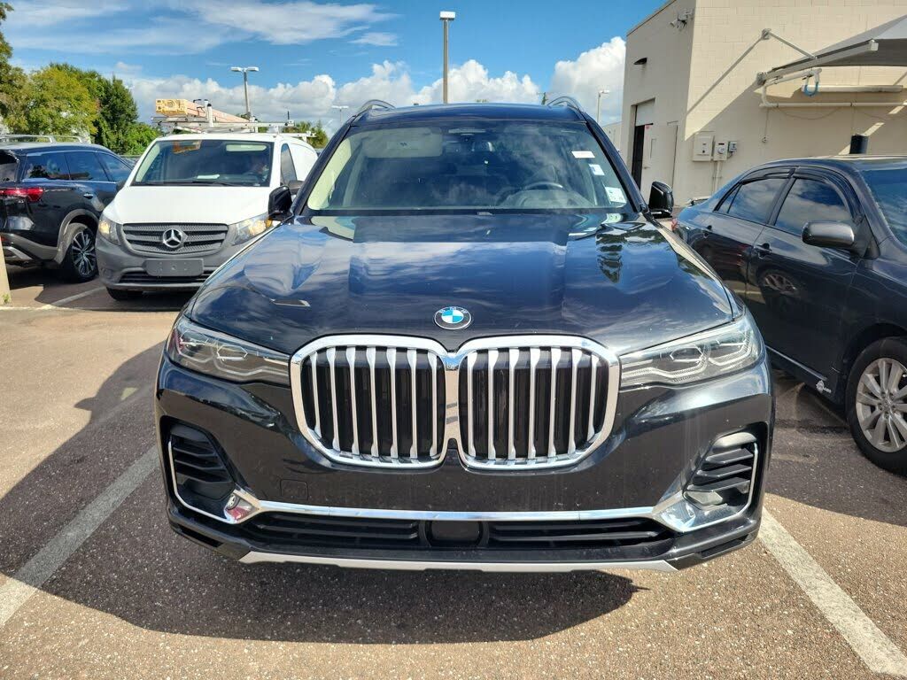 2022 BMW X7