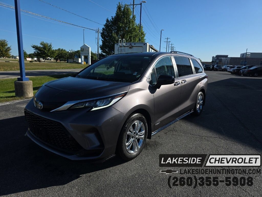 2021 TOYOTA Sienna