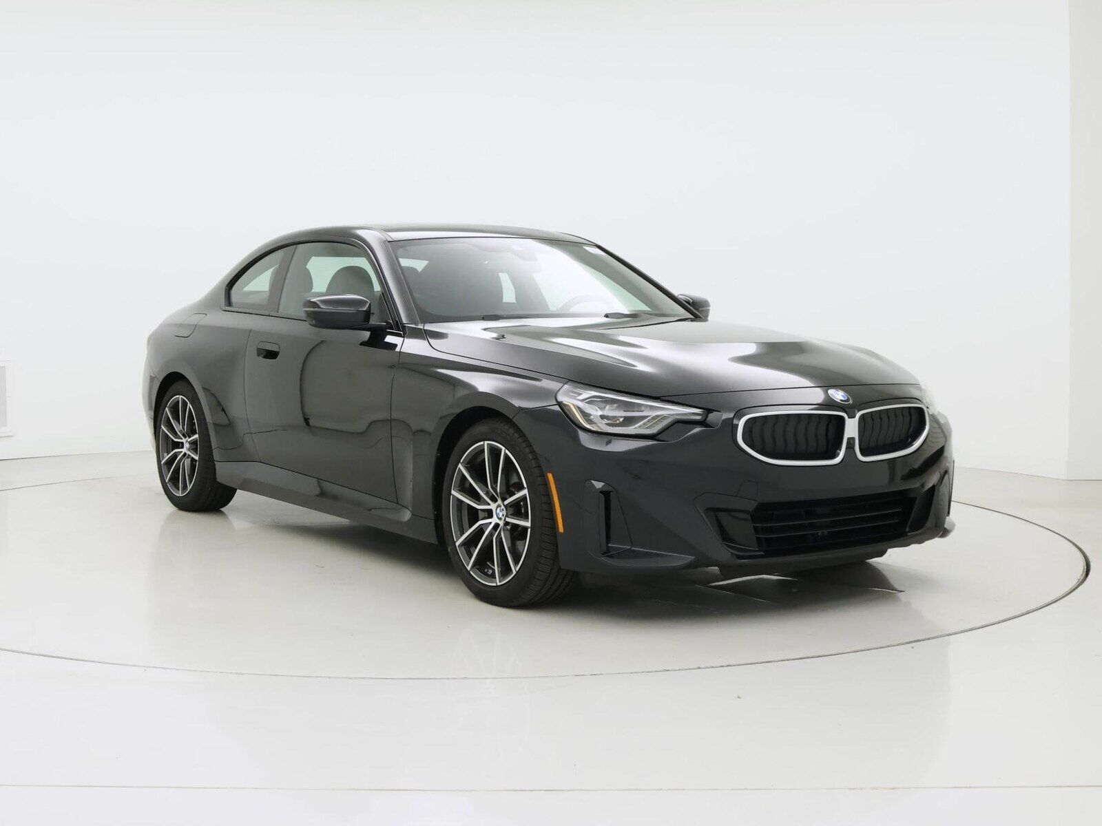 2025 BMW 230i