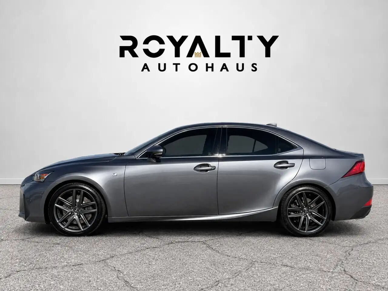 2019 Lexus IS