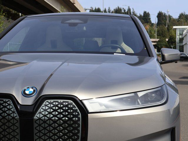 2023 BMW iX