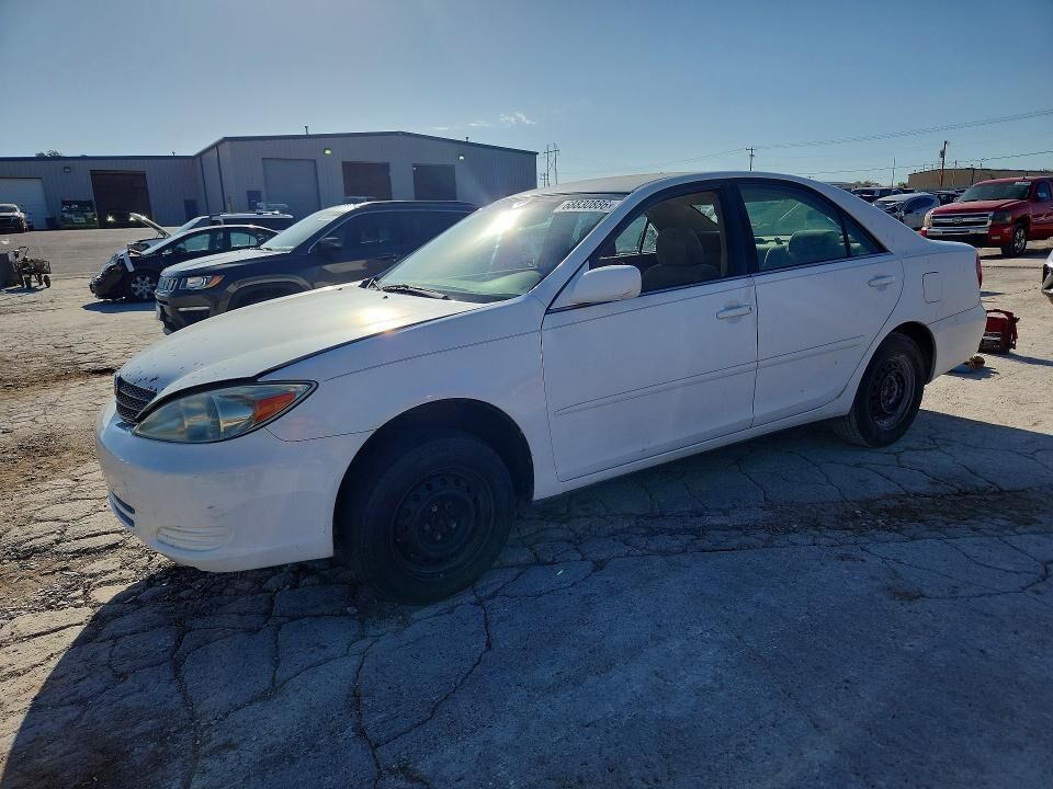 2004 TOYOTA Camry