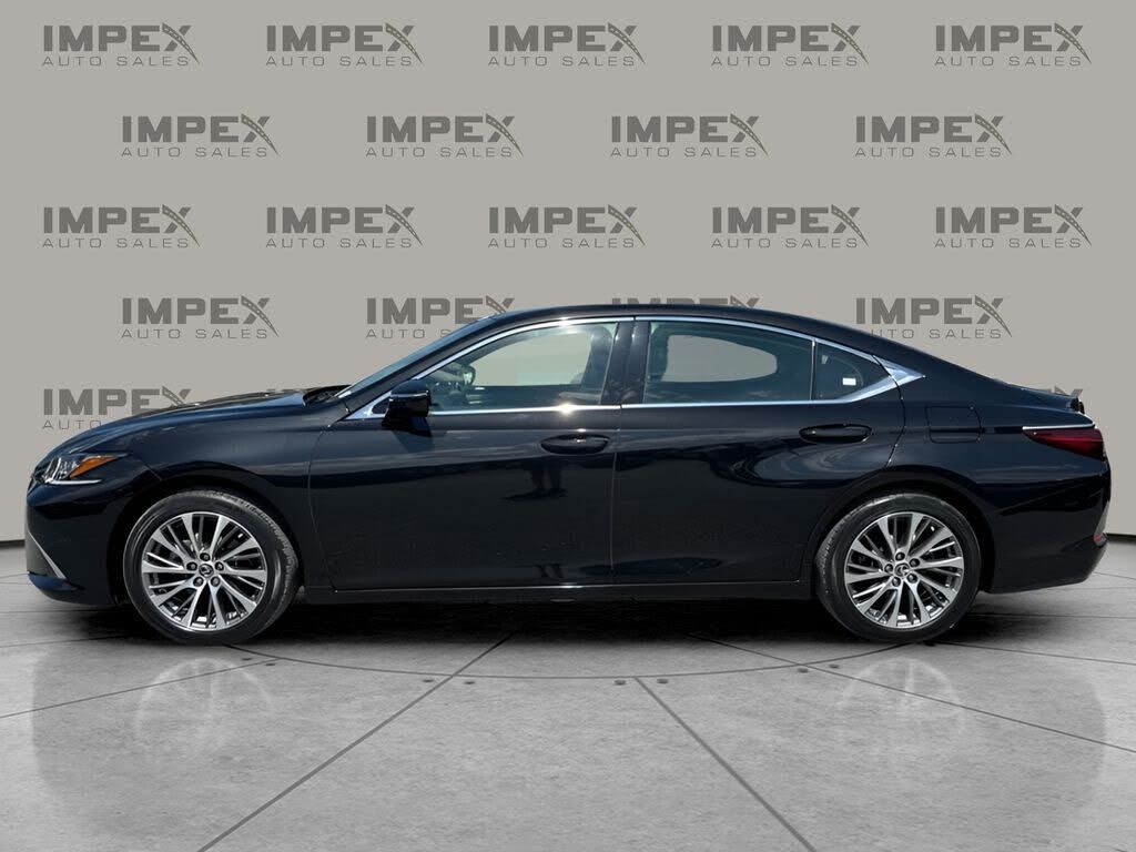 2019 Lexus ES