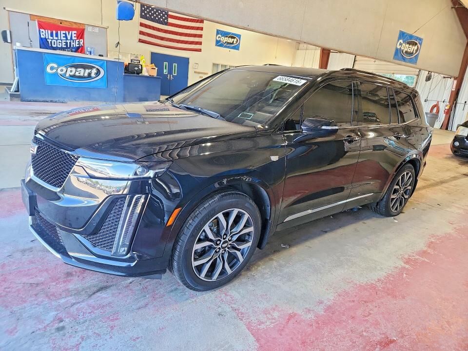 2021 CADILLAC XT6