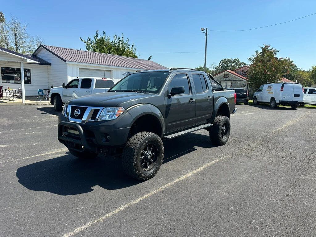 2012 NISSAN Frontier