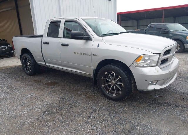 2012 DODGE Ram