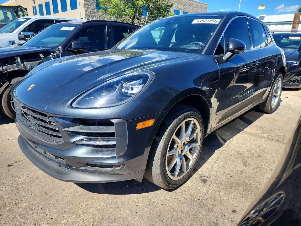 2020 PORSCHE Macan