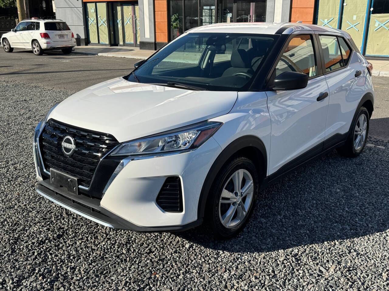 2024 NISSAN Kicks