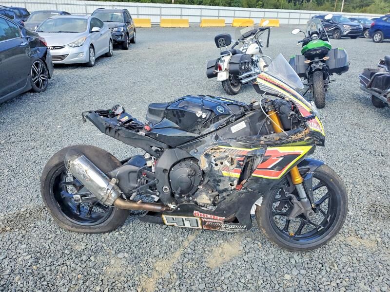 2020 YAMAHA YZF