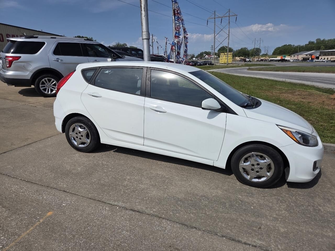 2016 HYUNDAI Accent