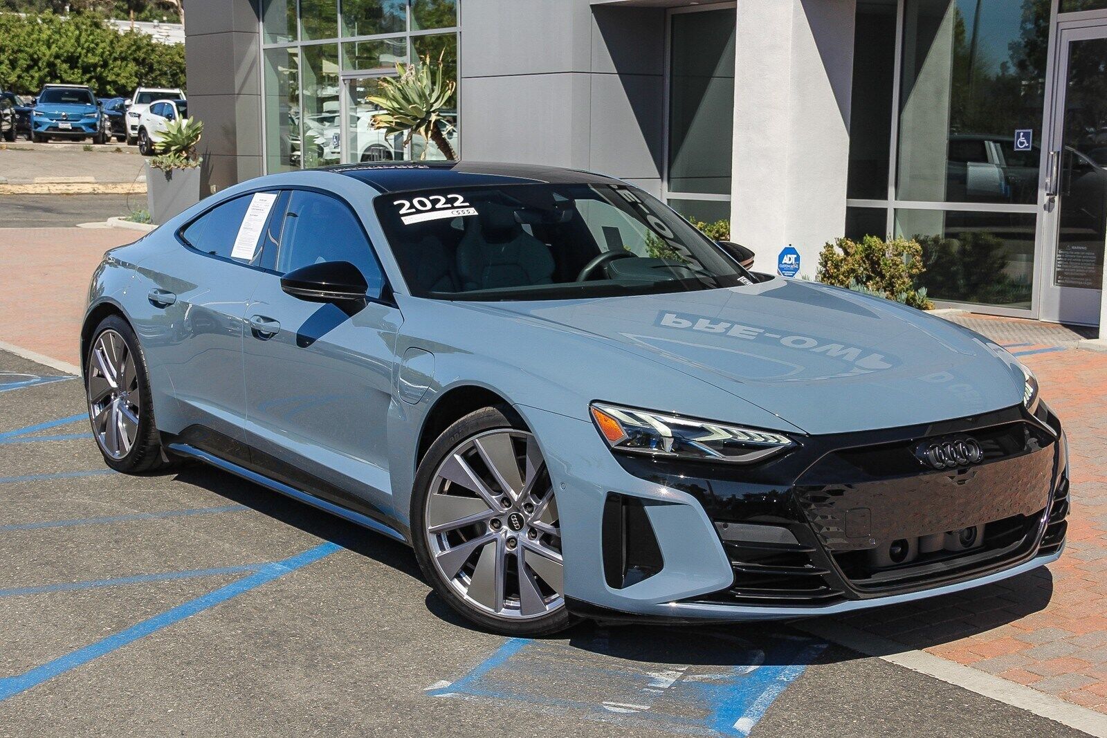 2022 AUDI e-tron