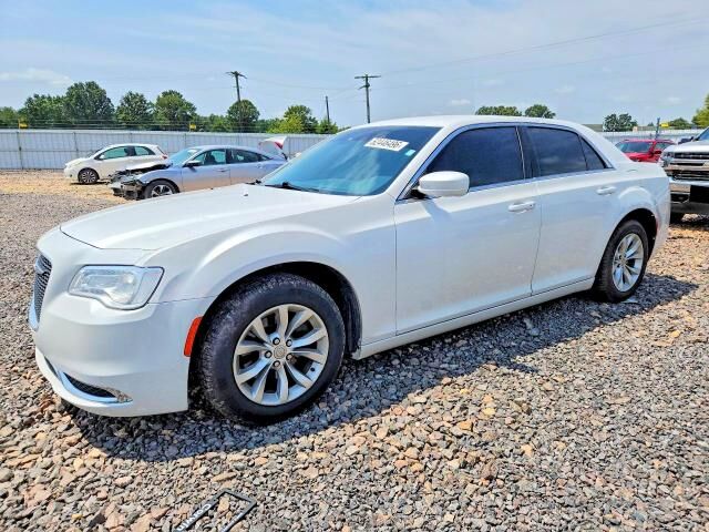 2015 CHRYSLER 300