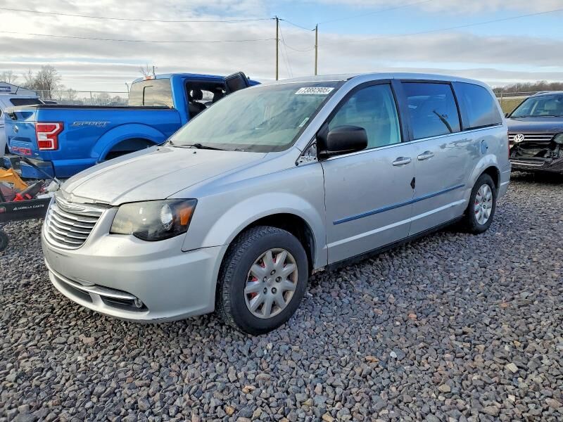 2010 CHRYSLER Town and Country