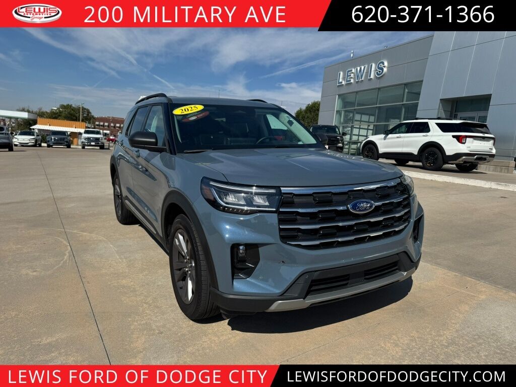 2025 FORD Explorer