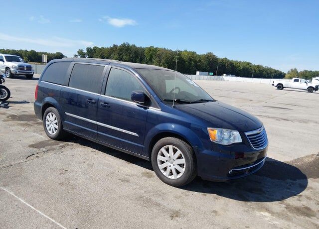2015 CHRYSLER Town and Country