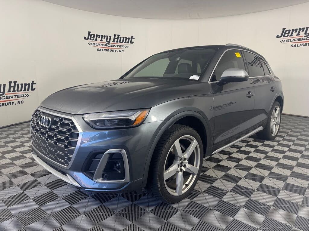 2022 AUDI SQ5