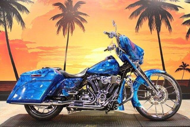 2019 HARLEY DAVIDSON FLHX / Street Glide