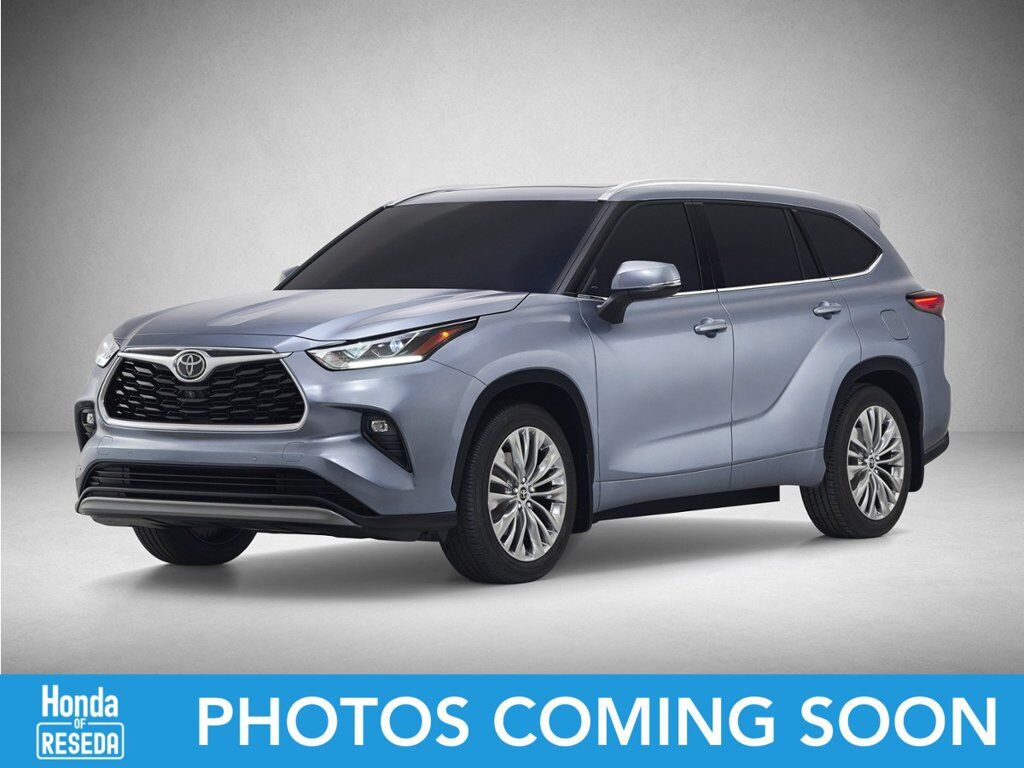 2022 TOYOTA Highlander