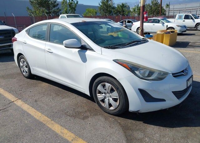 2016 HYUNDAI Elantra