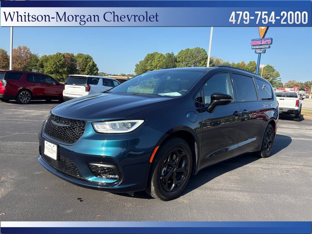 2024 CHRYSLER Pacifica