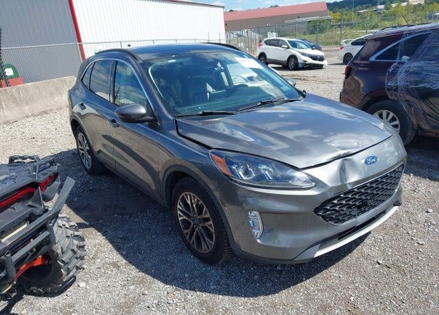 2021 FORD Escape