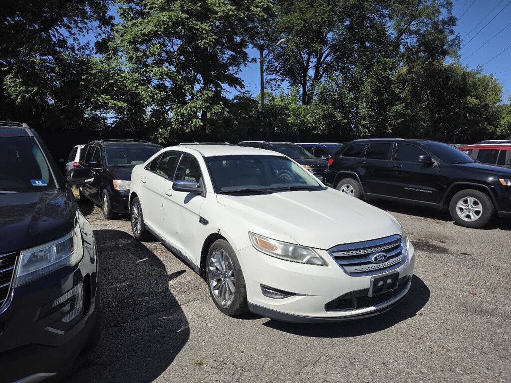 2010 FORD Taurus
