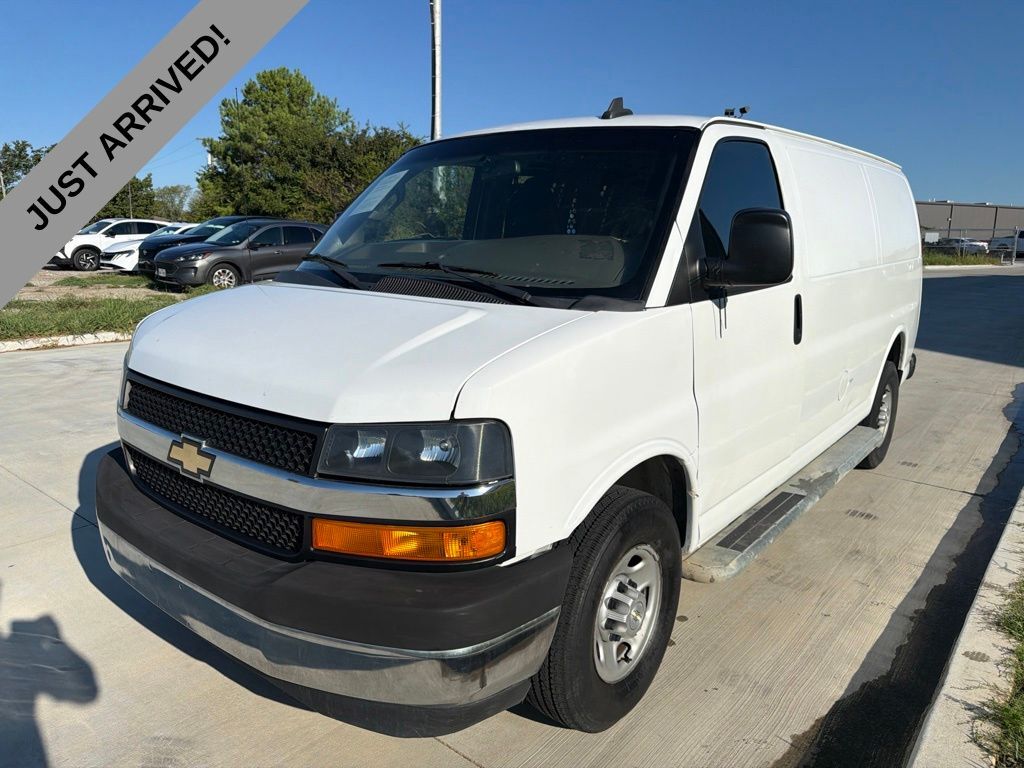 2021 CHEVROLET Express