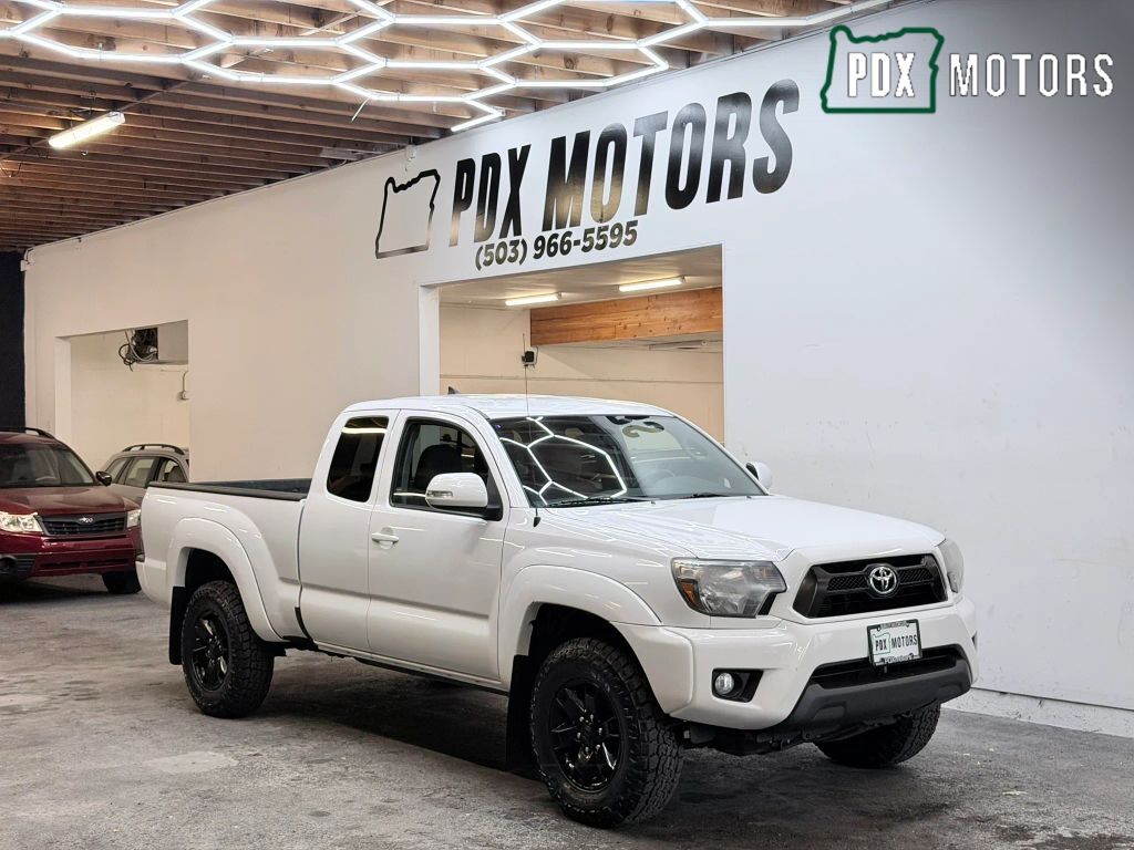 2015 TOYOTA Tacoma