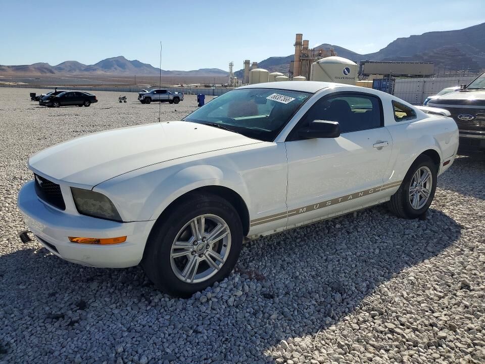 2005 FORD Mustang