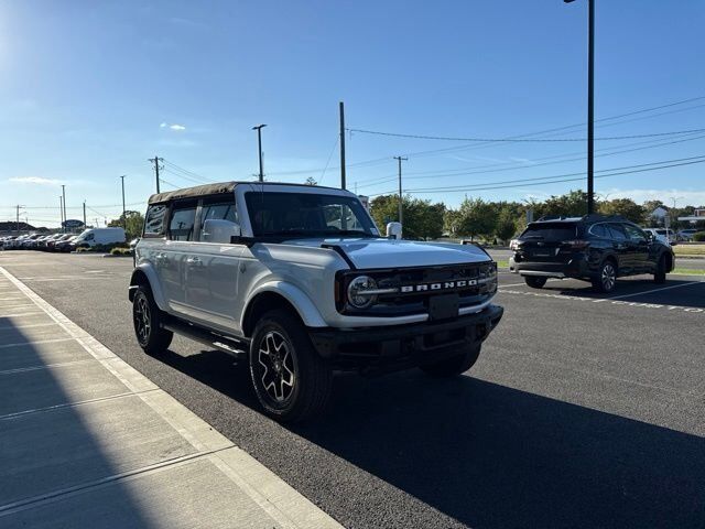 2024 FORD Bronco