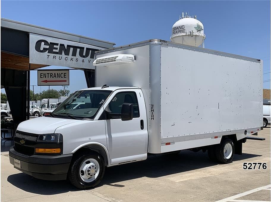 2024 CHEVROLET Express