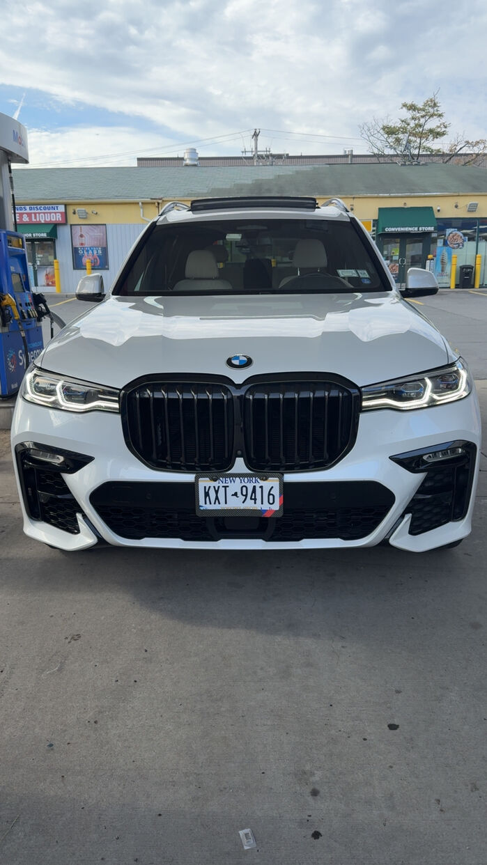 2021 BMW X7