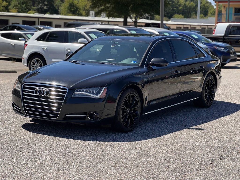 2013 AUDI A8