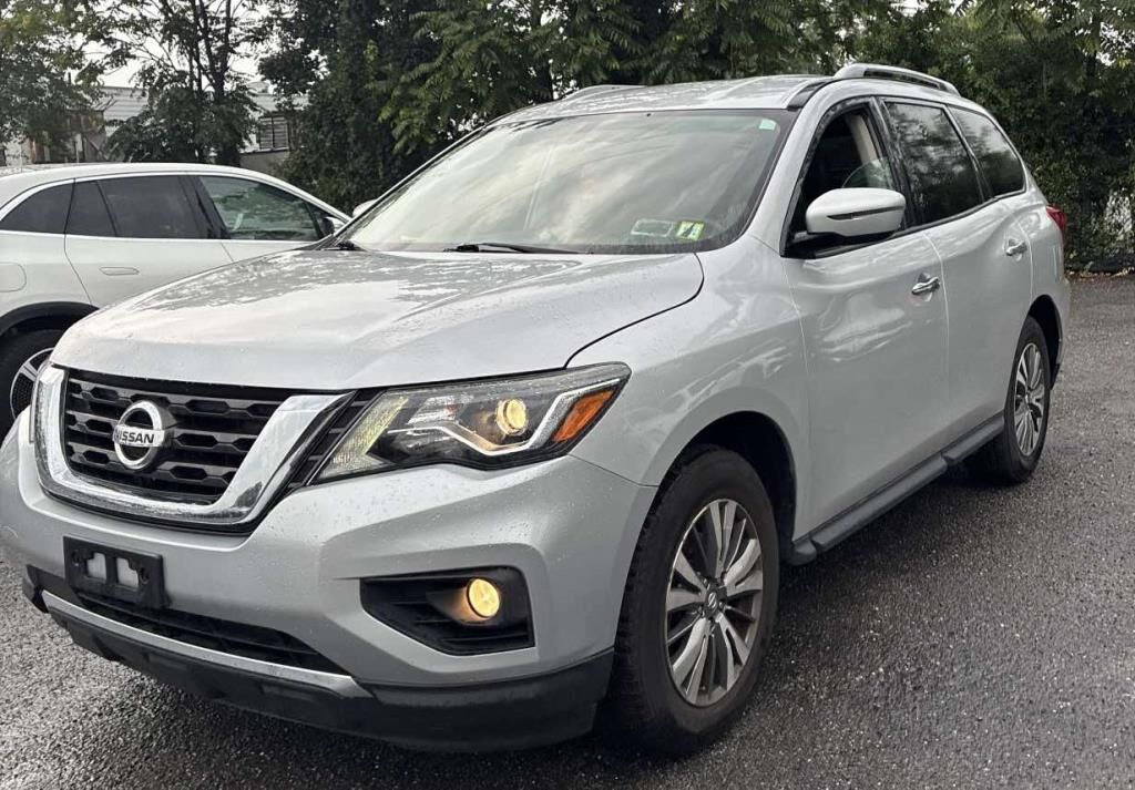 2018 NISSAN Pathfinder