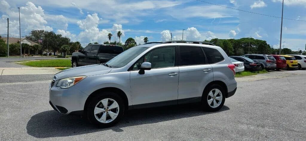 2016 SUBARU Forester