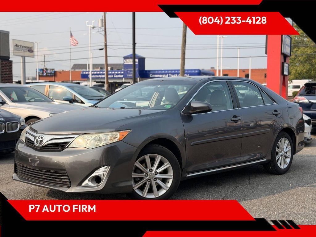 2013 TOYOTA Camry