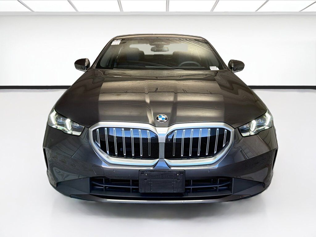 2025 BMW 530i