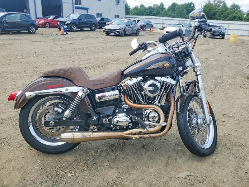 2013 HARLEY DAVIDSON Dyna Super Glide Custom