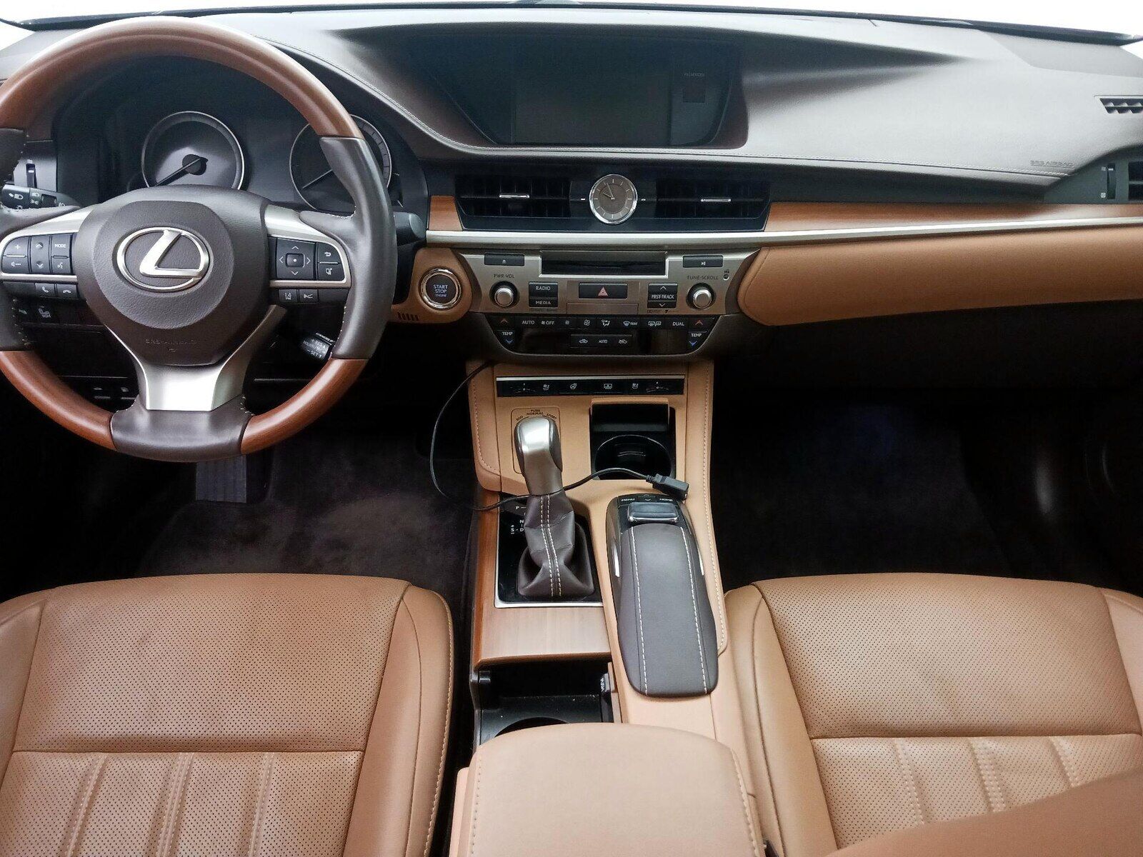 2016 LEXUS ES