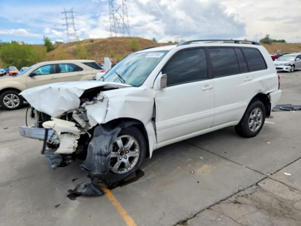 2004 TOYOTA Highlander