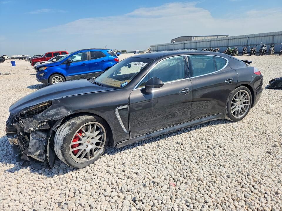 2010 PORSCHE Panamera