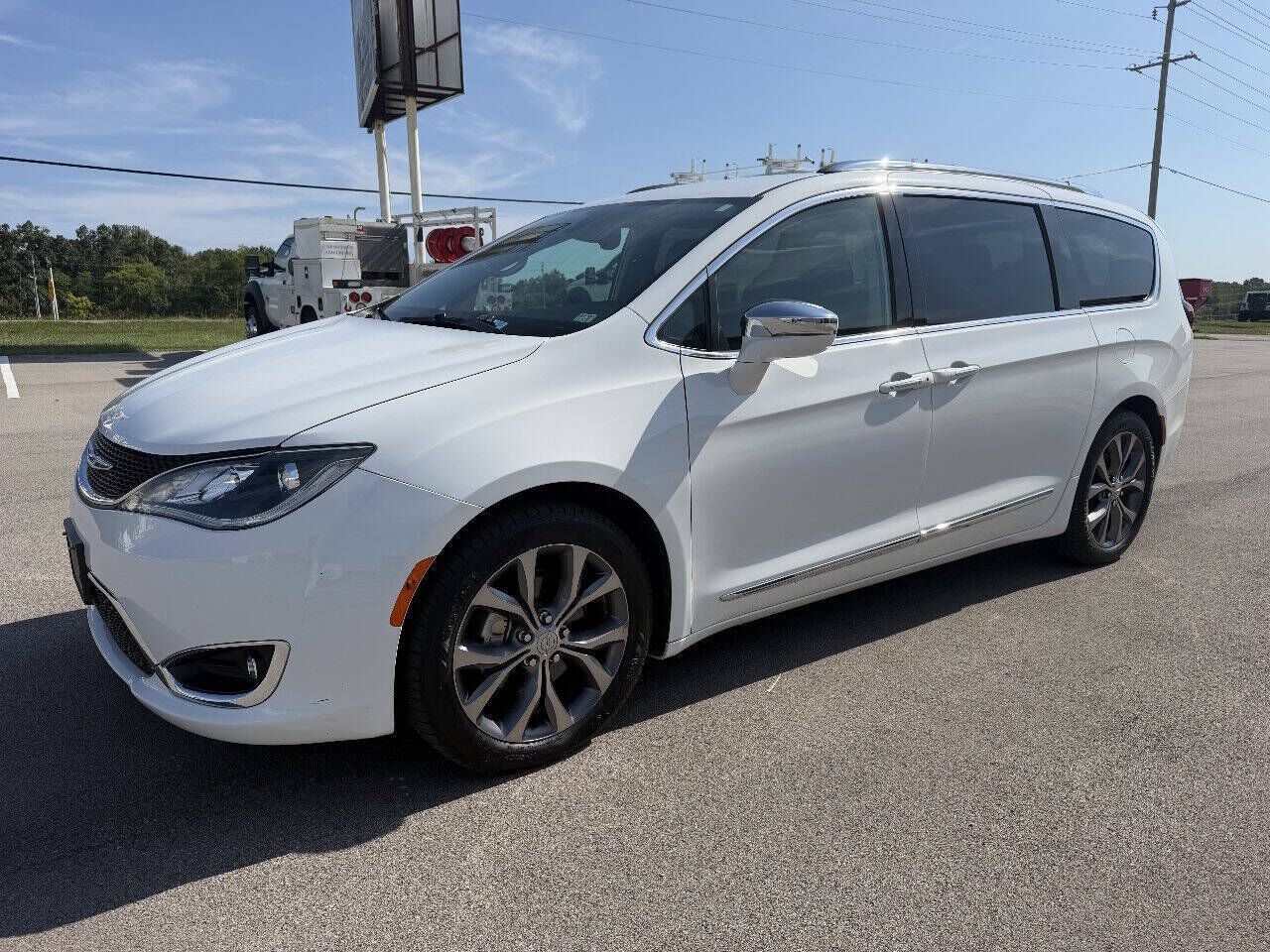 2019 CHRYSLER Pacifica