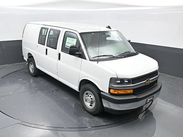 2025 CHEVROLET Express