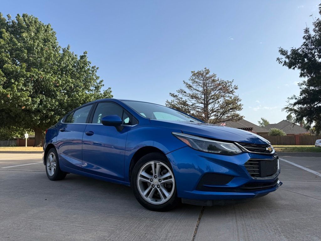2017 CHEVROLET Cruze