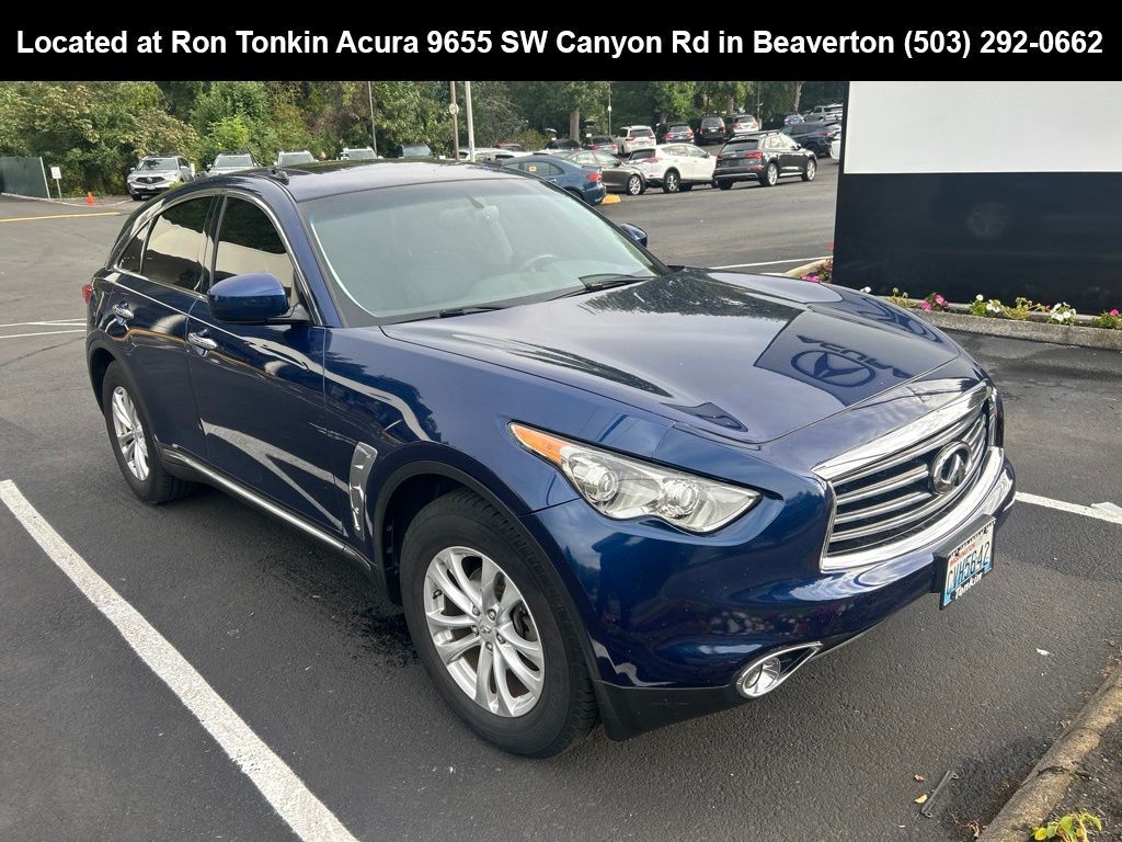 2016 INFINITI QX70