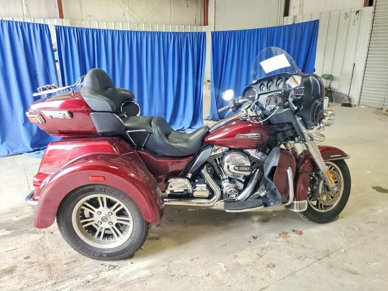 2015 HARLEY DAVIDSON Tri Glide Ultra Classic