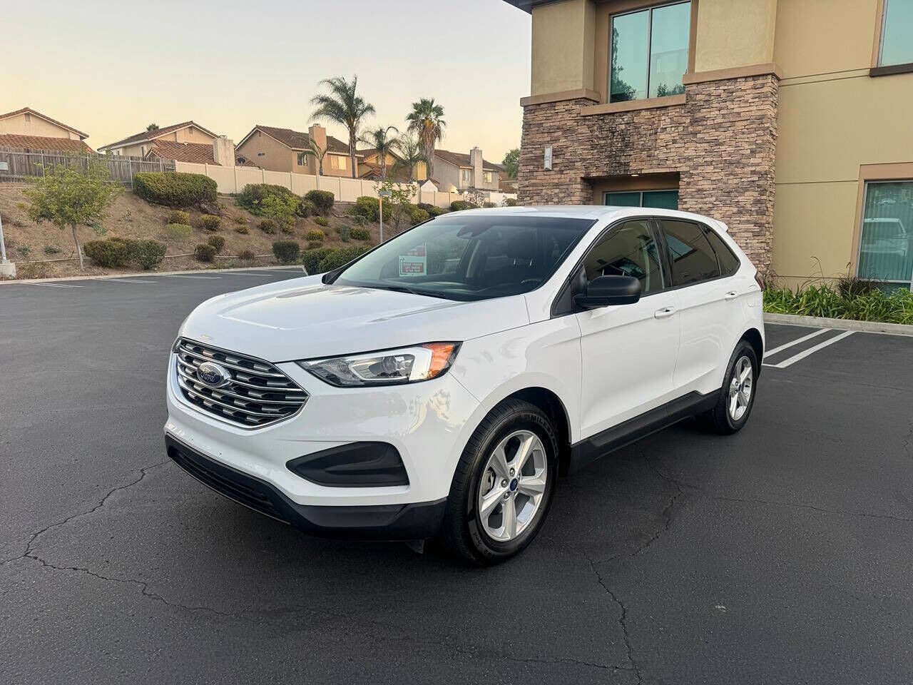 2019 FORD Edge