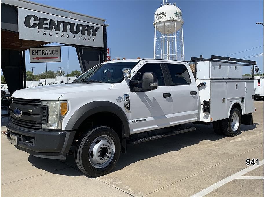 2017 FORD F-550