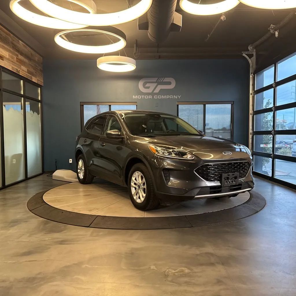 2020 FORD Escape